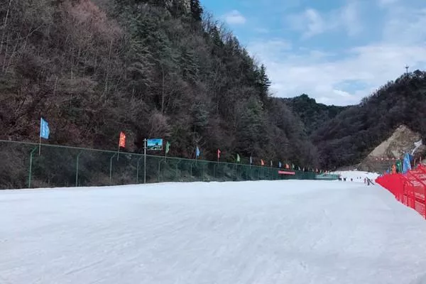 神農(nóng)架滑雪場好玩嗎 怎么感覺沒什么關(guān)注