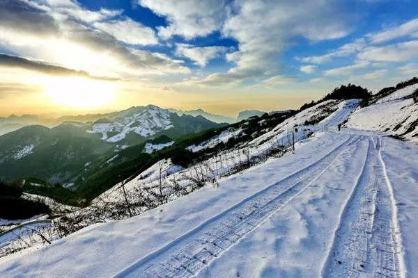 2022-2023羅盤頂滑雪場(chǎng)門票多少錢 附營業(yè)時(shí)間