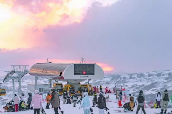 阿勒泰將軍山滑雪場(chǎng)門(mén)票價(jià)格2023